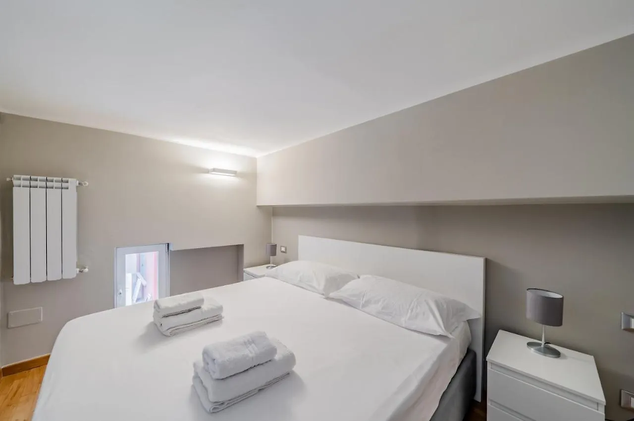 Amazing Milan Loft - 350 M Far From Dateo Station Apartment